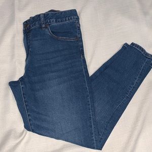 Tahari Kelly Classic Skinny Jeans